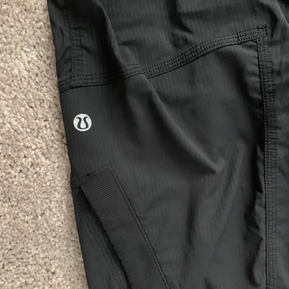 Lulu cropped dance pants - Picture 3 of 3